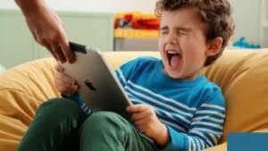 The Silent Crisis: Why Digital-Free Parenting is the Only Way to Save Your Child’s Imagination